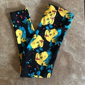 Lularoe Disney Flounder leggings S/M NWOT